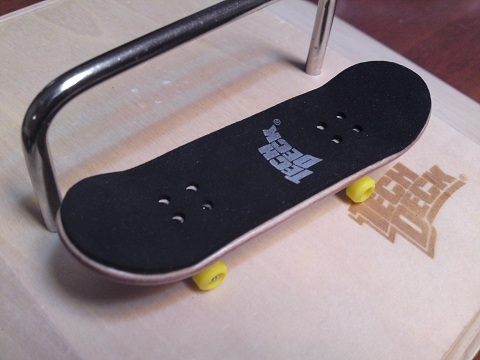 Tech Deck 5 Fingerboard Foam Grip Tape - Complete Wooden Fingerboard Wheels